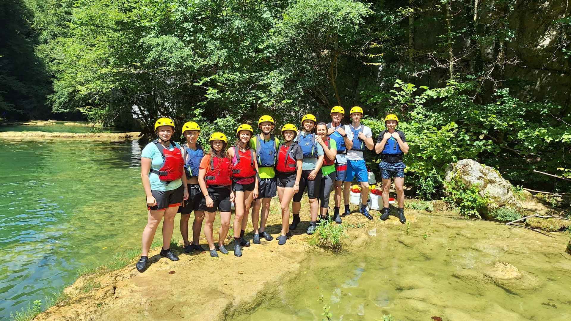 Kajak izlet na rijeci Mrežnici za teambuilding